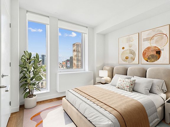 4th image of 125 Delancey St APT 604