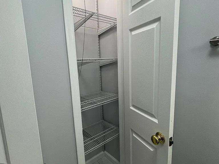 9025 Streamview Ln — Photo 28