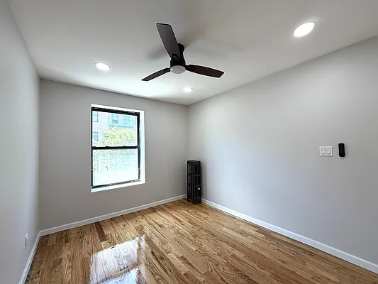 Bedroom, photo 6