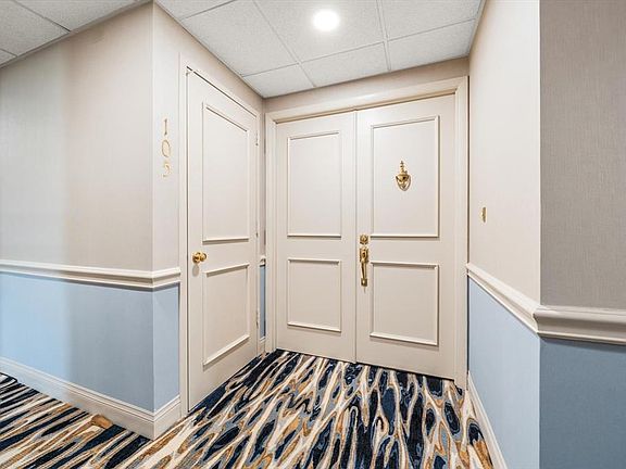 3rd image of 6 BELLEVIEW BOULEVARD #105