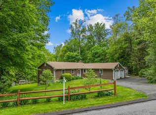 44 Perry Ln, Oxford, CT 06478