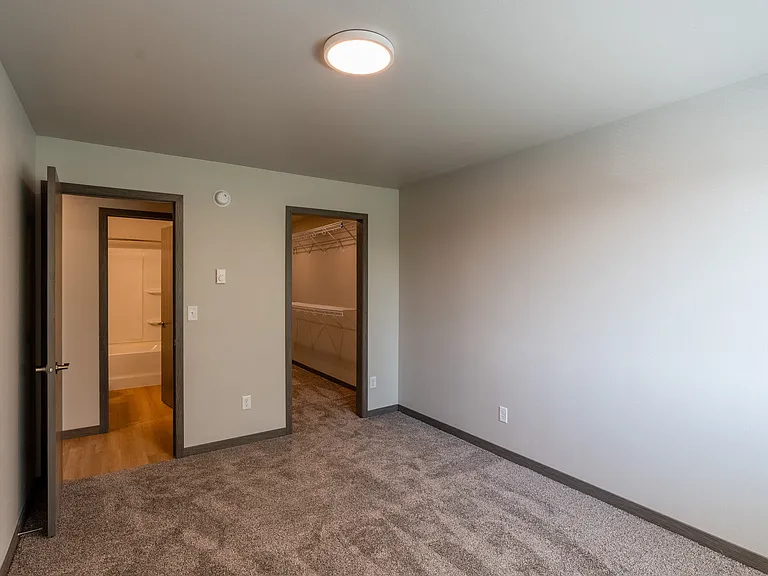 Fargo, ND Granger Court Apartments | Bedroom