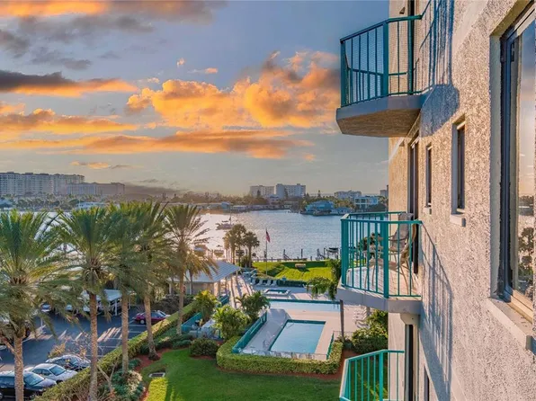 670 Island Way APT 602, Clearwater, FL 33767
