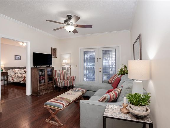 3rd image of 2025 Woodmont Blvd APT 239