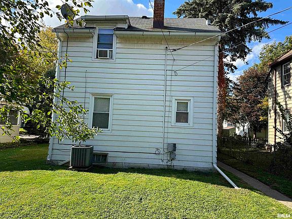2nd image of 117 S Elmwood Ave