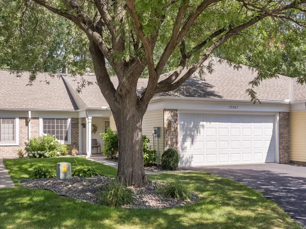 12287 Killdeer St NW, Coon Rapids, MN 55448