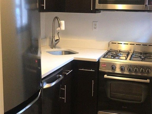 2nd image of 203 W 84th St APT 5B