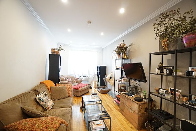 1st image of 283 23rd St #1B