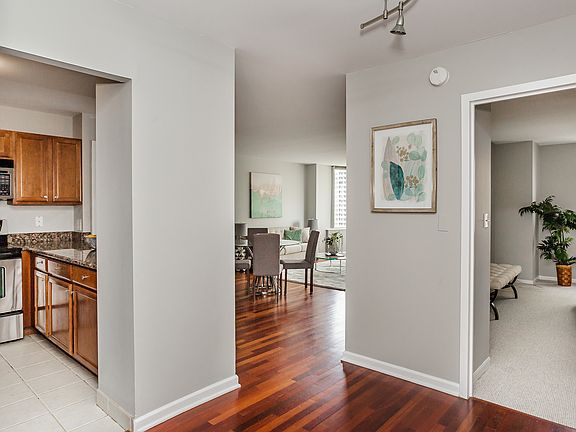2nd image of 525 W Hawthorne Pl APT 1202