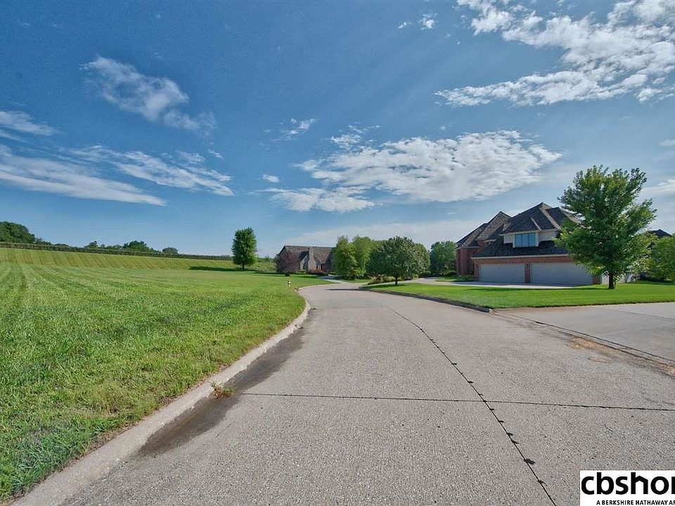 1st image of 9516 Woodney Cir