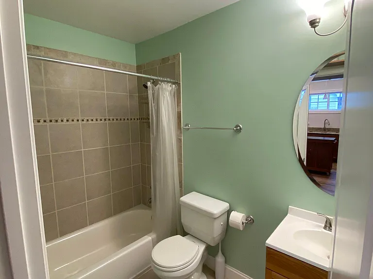 2nd bathroom