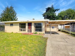 2512 NE Barnett St, Bremerton, WA 98310