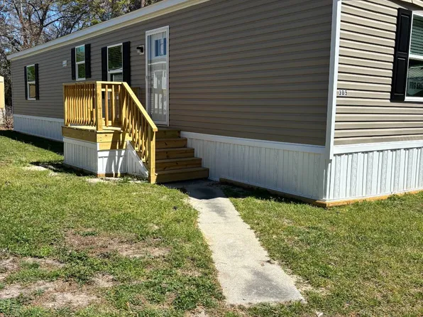 305 Tilton St, Havelock, NC 28532