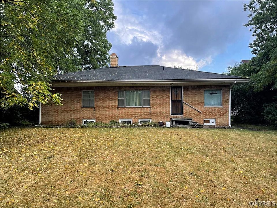 2nd image of 1151 Cleveland Dr