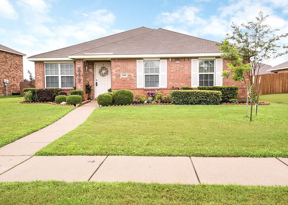 1st image of 2404 Creekdale Dr