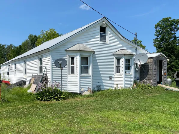 7 Troy Center Road, Dixmont, ME 04932