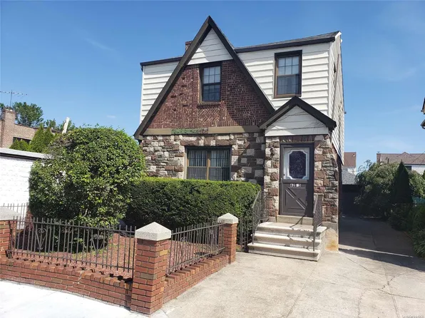 62-15 82nd Place, Middle Village, NY 11379