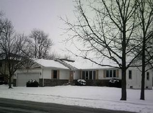 1316 Crestwood Dr, Lowell, IN 46356