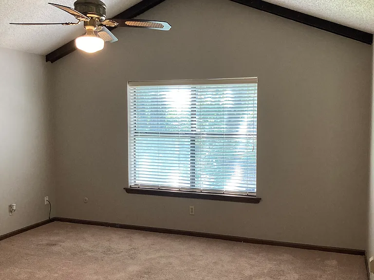 4601 Randolph Rd — Photo 19
