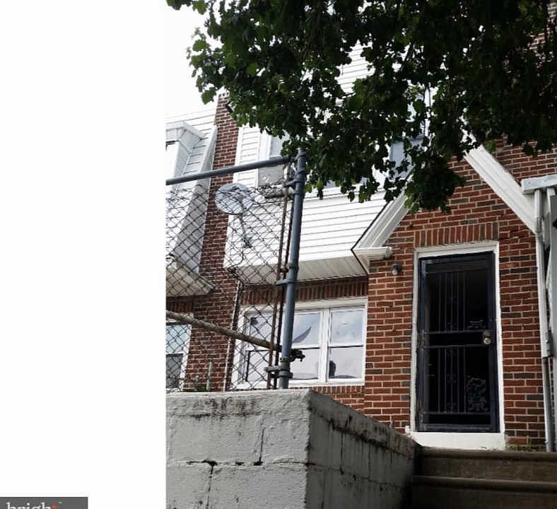 1st image of 4739 Vista St