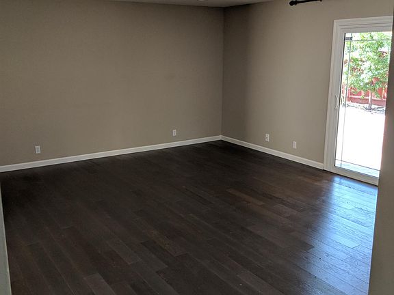 2nd image of 1053 Paintbrush Dr