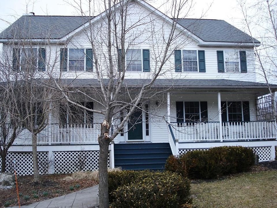 1st image of 74 Minisink Trl