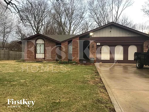 6130 Munsee Ln Photo 1