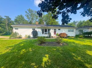 401 Hood Dr, Canfield, OH 44406