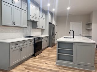 840 Otter Creek Rd, Vine Grove, KY 40175