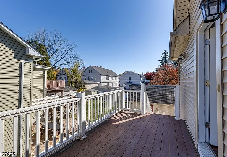35 Burnside Ave #B — Photo 6