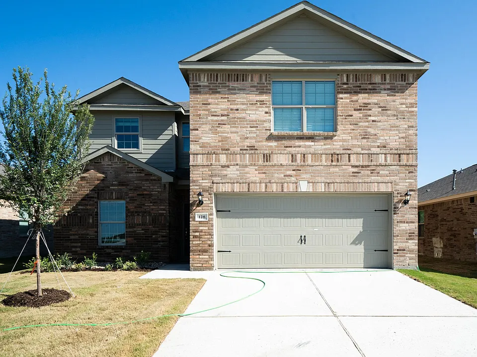 128 Emma Dr