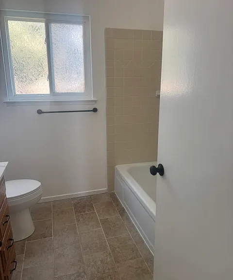 1602 Beverly Ave — Photo 16