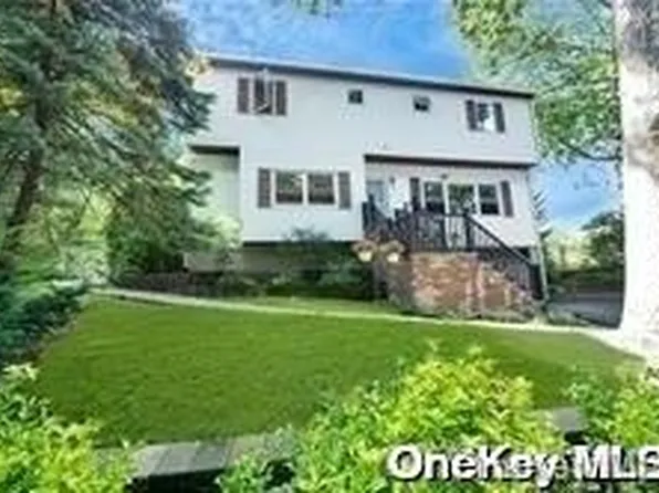 82 Jamaica Drive, Sound Beach, NY 11789
