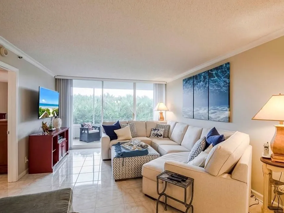 9600 S Ocean Dr #104