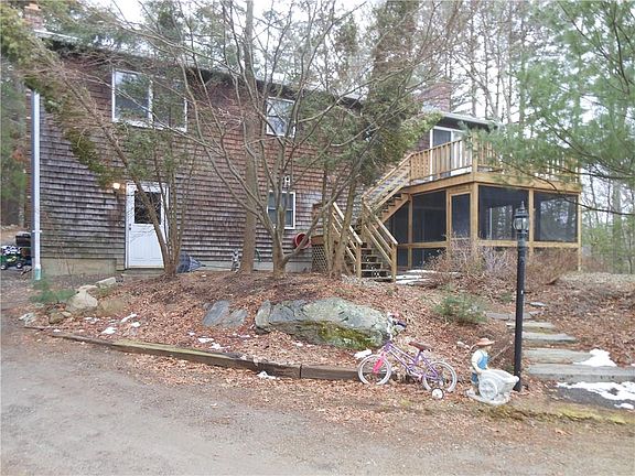 3rd image of 25 Heywood Ln