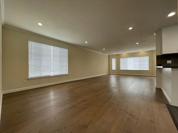 2nd image of 1338 25th Ave