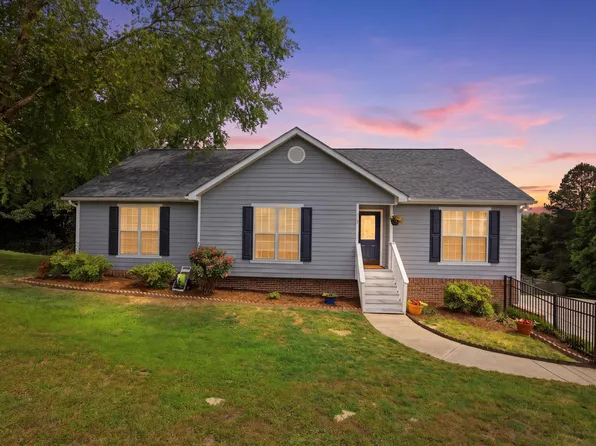 808 Brookcrest Ln, Hixson, TN 37343