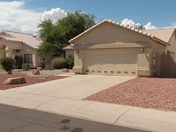5th image of 8124 W Laurel Ln