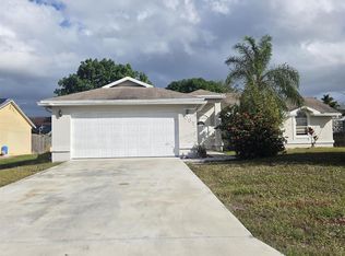 2081 SE Stonecrop St, Port Saint Lucie, FL 34984