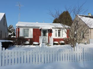 1304 Kenilworth Ave, Racine, WI 53403