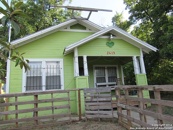 4th image of 2619 Guadalupe St