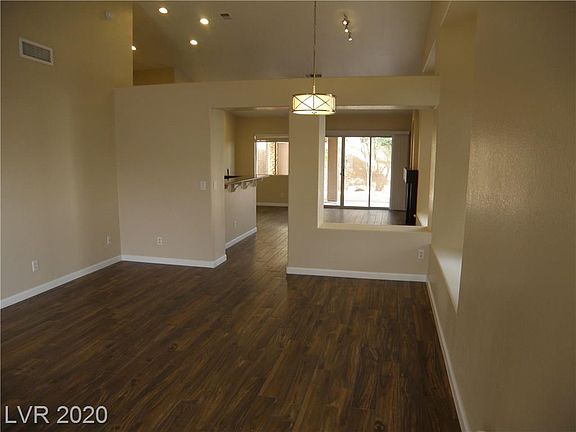 4th image of 1613 Grey Bull Way