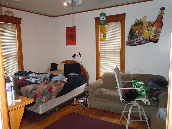 2nd image of 2711 Delaware St SE #1