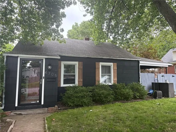 4705 Reinhardt Dr, Roeland Park, KS 66205