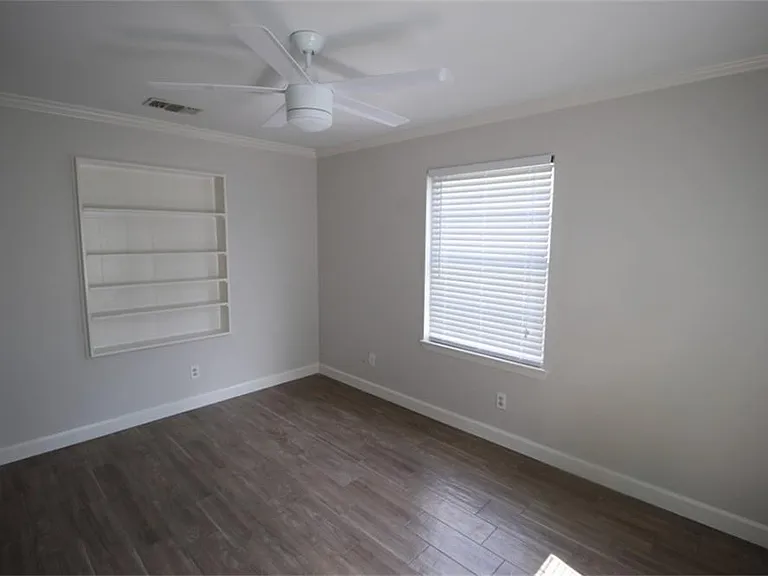 4607 Pine St — Photo 15