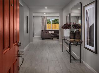 3215 Lourdes Ave, Clovis, CA 93619