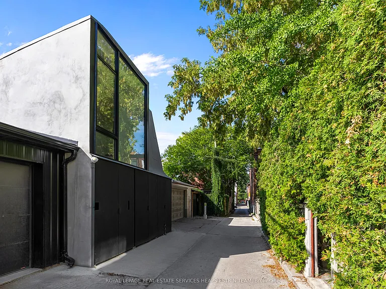 44 Foxley St — Photo 35