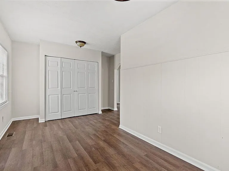 1019 Liberty Rd — Photo 21