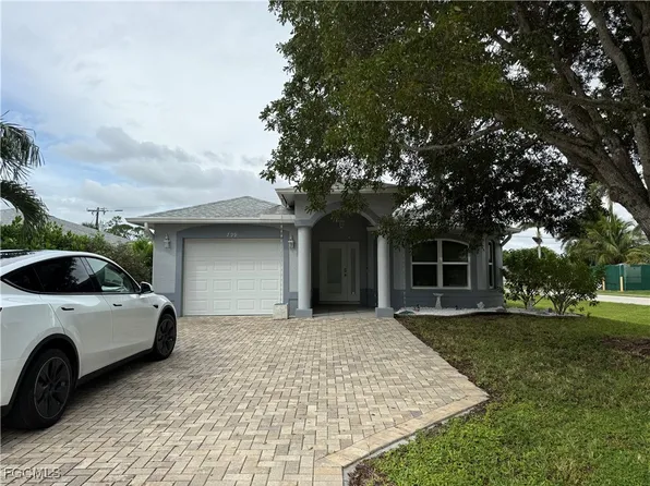 799 94th Ave N, Naples, FL 34108