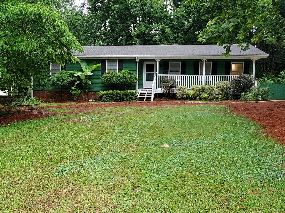 1st image of 166 Beaver Pond Dr